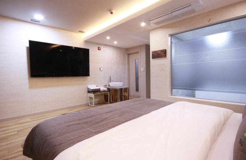 Jade Hotel Ilsan Ni Habitación foto