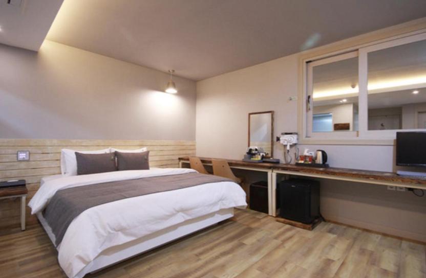 Jade Hotel Ilsan Ni Habitación foto
