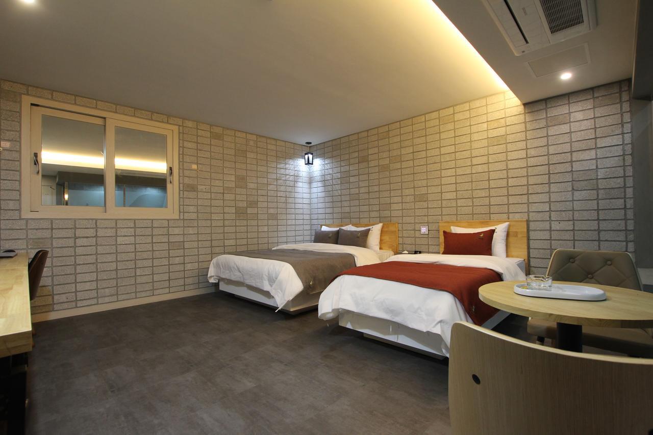 Jade Hotel Ilsan Ni Exterior foto